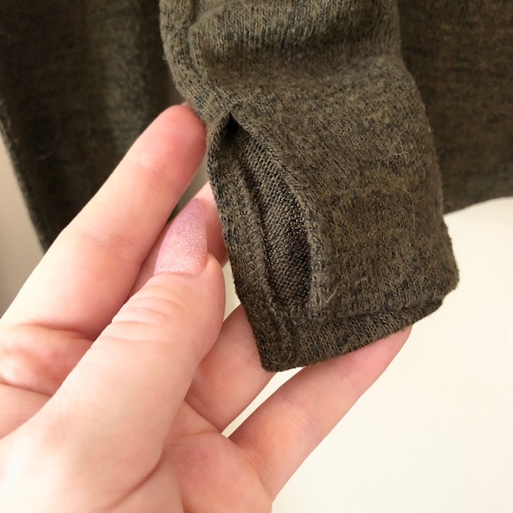 💚 Dark Green Cropped Mock Turtleneck Sweater - Picture 5 of 5